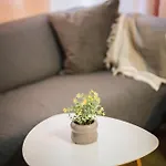 House Апартамент *