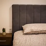 Апартамент House *