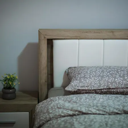 Apartament House Warna